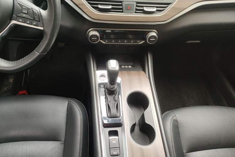 Used Nissan Teana 2021 2.0L XL Comfort Edition Gear Lever