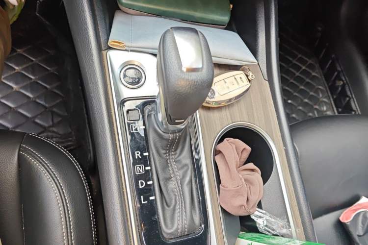 Used Nissan Teana 2021 2.0L XL Comfort Edition Gear Lever