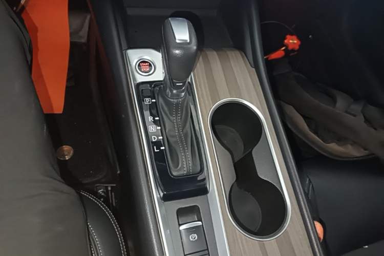 Used Nissan Teana 2021 2.0L XL Comfort Edition Gear Lever