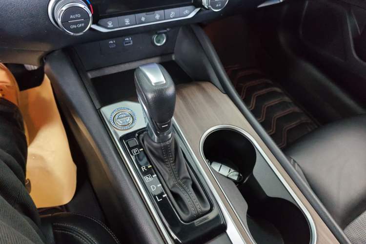 Used Nissan Teana 2021 2.0L XL Comfort Edition Gear Lever