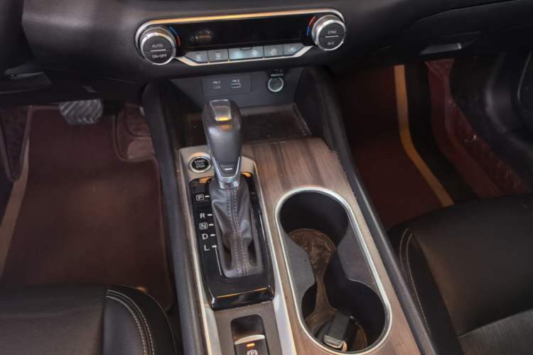 Used Nissan Teana 2021 2.0L XL Comfort Edition Gear Lever