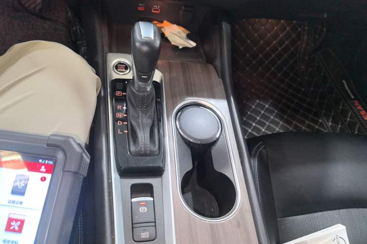 Used Nissan Teana 2021 2.0L XL Comfort Edition Gear Lever