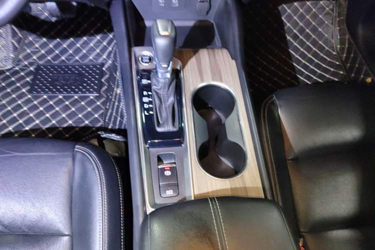 Used Nissan Teana 2021 2.0L XL Comfort Edition Gear Lever