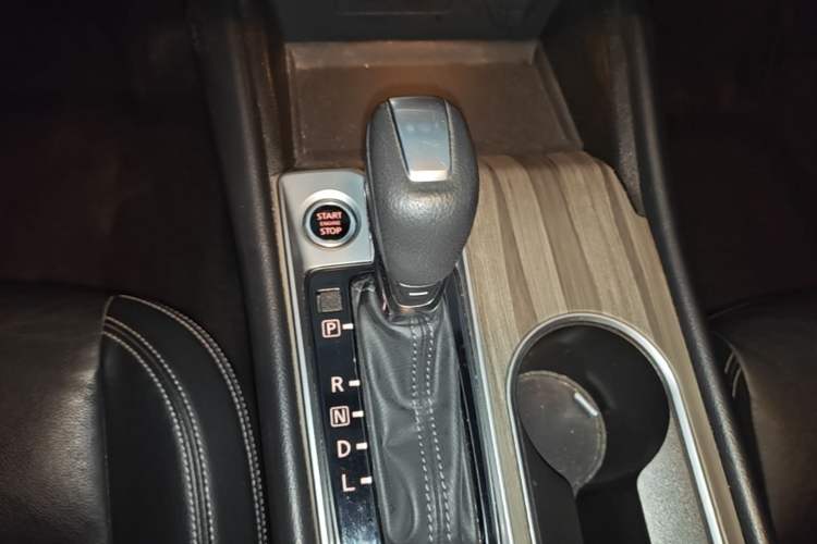 Used Nissan Teana 2021 2.0L XL Comfort Edition Gear Lever