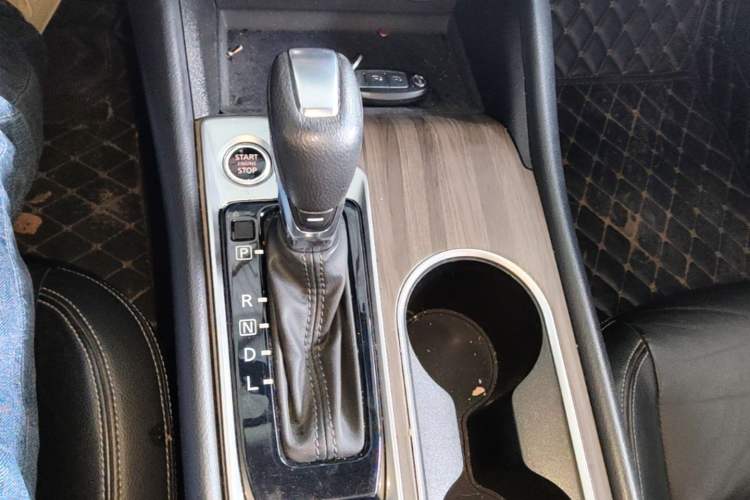 Used Nissan Teana 2021 2.0L XL Comfort Edition Gear Lever