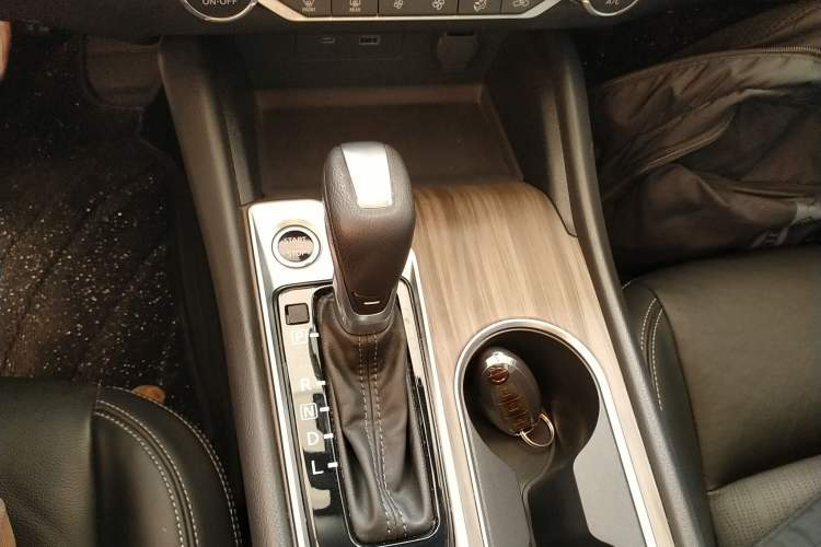 Used Nissan Teana 2021 2.0L XL Comfort Edition Gear Lever