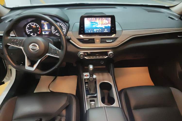 Used Nissan Teana 2021 2.0L XL Comfort Edition Gear Lever