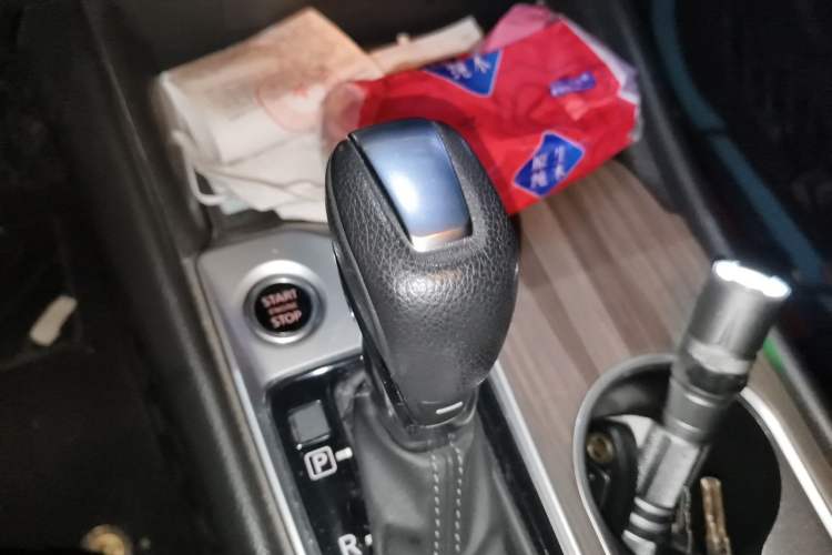 Used Nissan Teana 2021 2.0L XL Comfort Edition Gear Lever