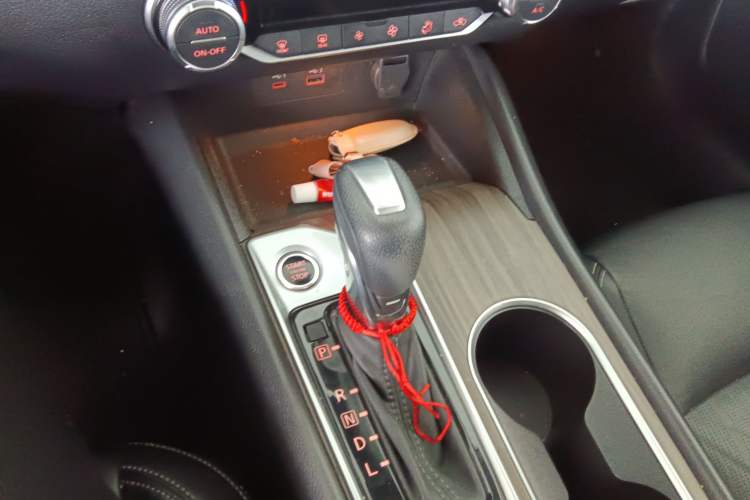 Used Nissan Teana 2021 2.0L XL Comfort Edition Gear Lever