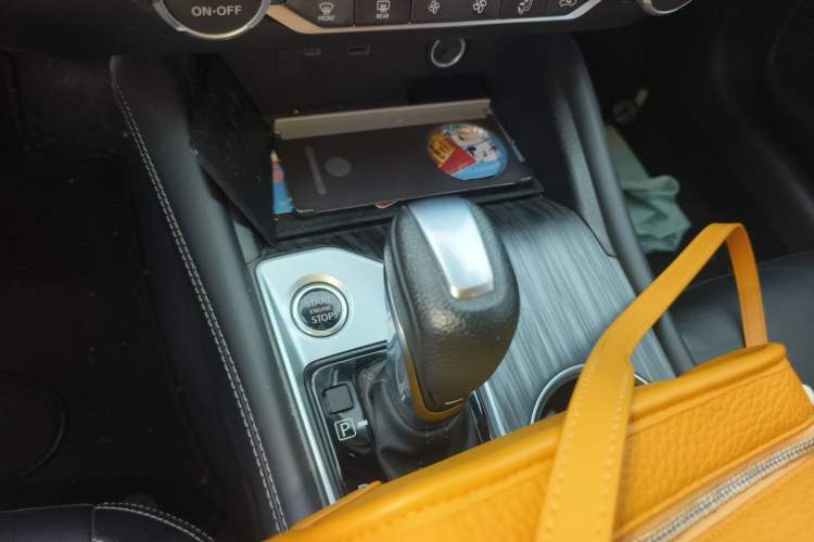 Used Nissan Teana 2021 2.0T XL Upper AD1 Smart Navigation Edition Gear Lever