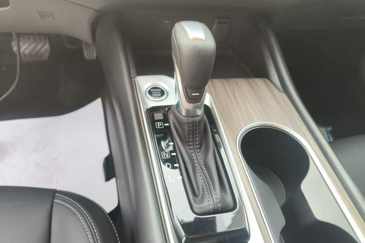 Used Nissan Teana 2021 2.0L XL Comfort Edition Gear Lever