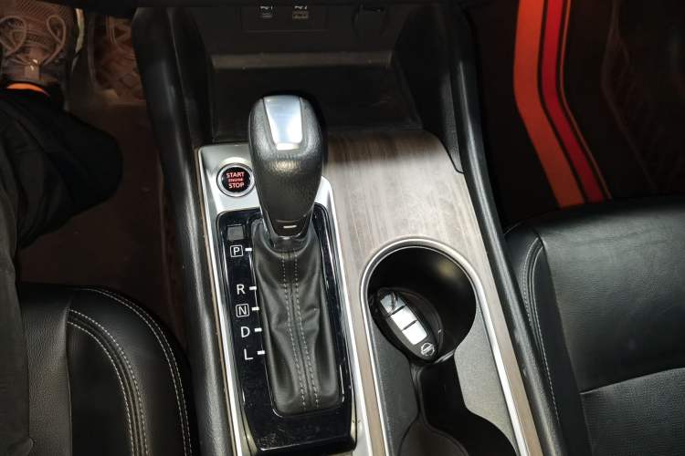 Used Nissan Teana 2021 2.0L XL Comfort Edition Gear Lever