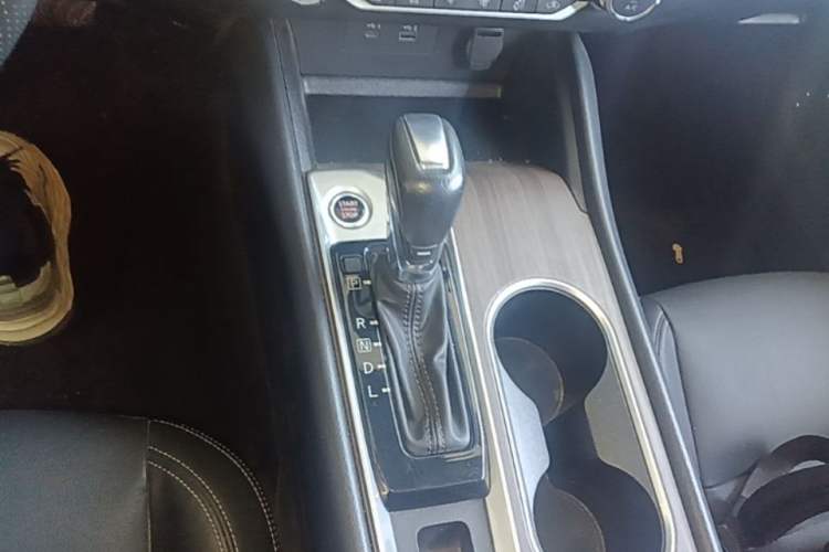 Used Nissan Teana 2021 2.0L XL Comfort Edition Gear Lever