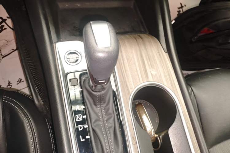 Used Nissan Teana 2021 2.0L XL Comfort Edition Gear Lever