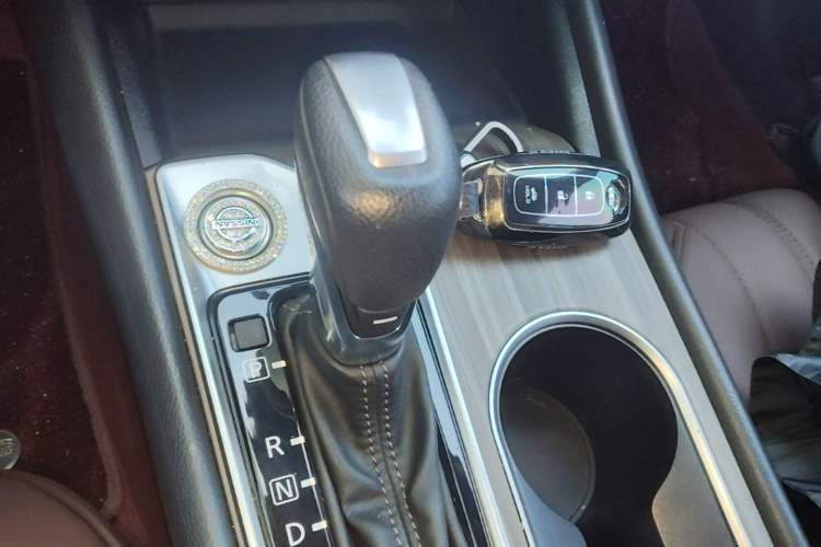 Used Nissan Teana 2021 2.0L XL Comfort Edition Gear Lever