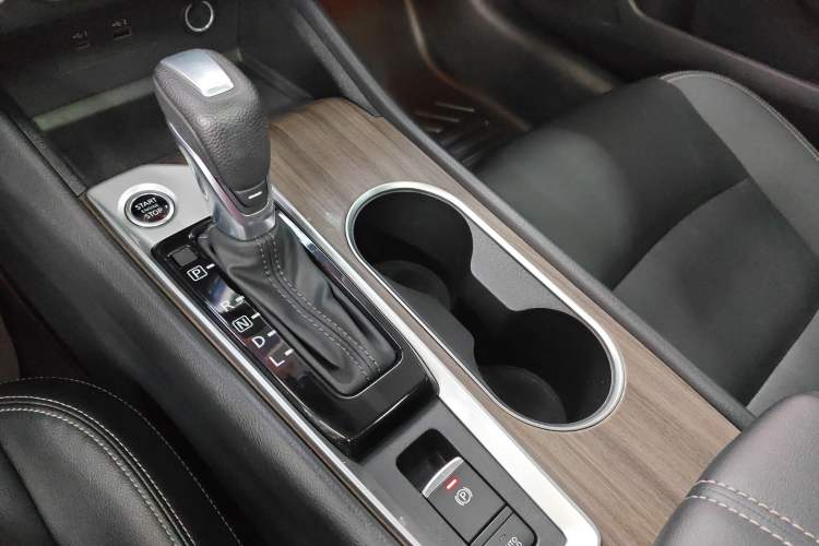 Used Nissan Teana 2021 2.0L XL Comfort Edition Gear Lever