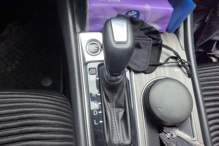 Used Nissan Teana 2021 2.0L XL Comfort Edition Gear Lever