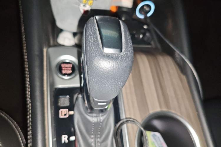 Used Nissan Teana 2021 2.0L XL Upper AD1 Smart Drive & Navigation Edition Gear Lever
