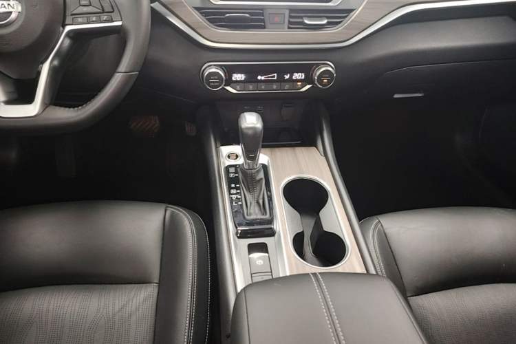 Used Nissan Teana 2021 2.0L XL Comfort Edition Gear Lever