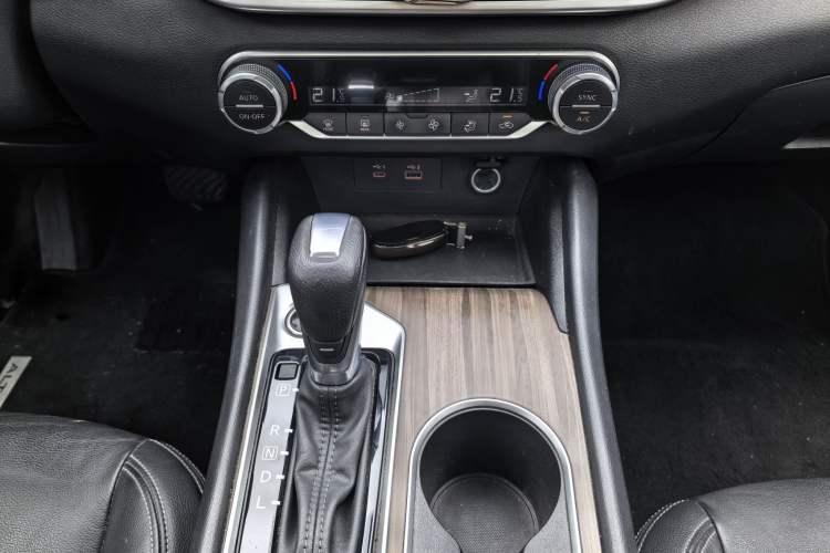 Used Nissan Teana 2021 2.0L XL Comfort Edition Gear Lever