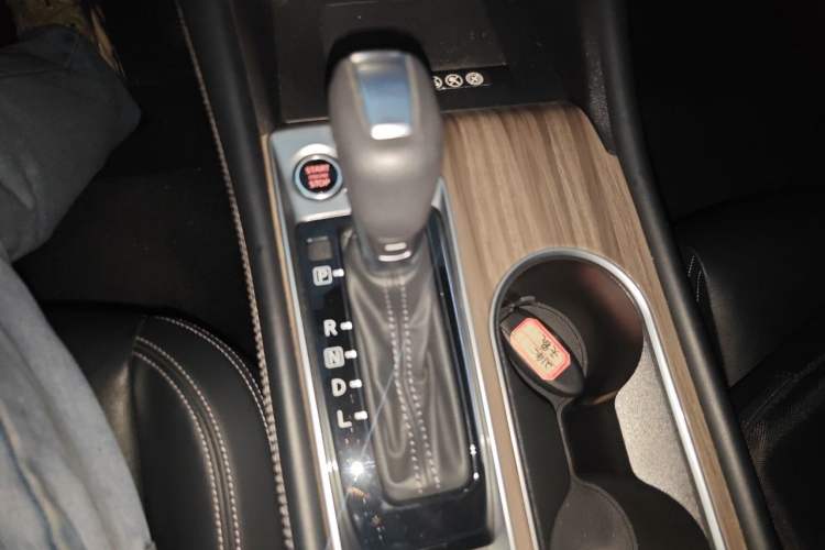 Used Nissan Teana 2021 2.0L XL Upper AD1 Smart Drive & Navigation Edition Gear Lever