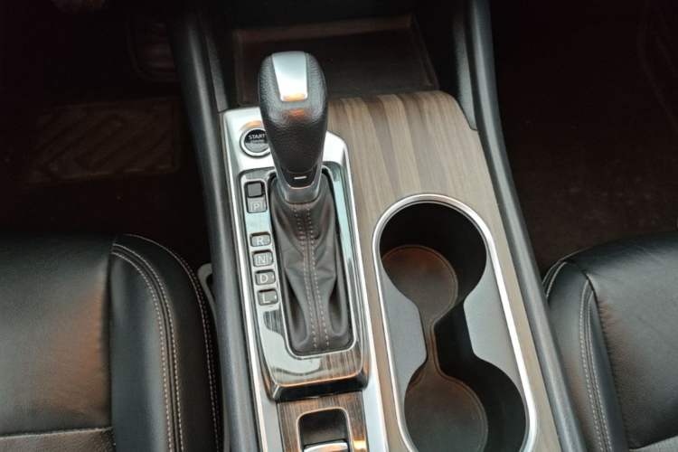 Used Nissan Teana 2021 2.0L XL Comfort Edition Gear Lever