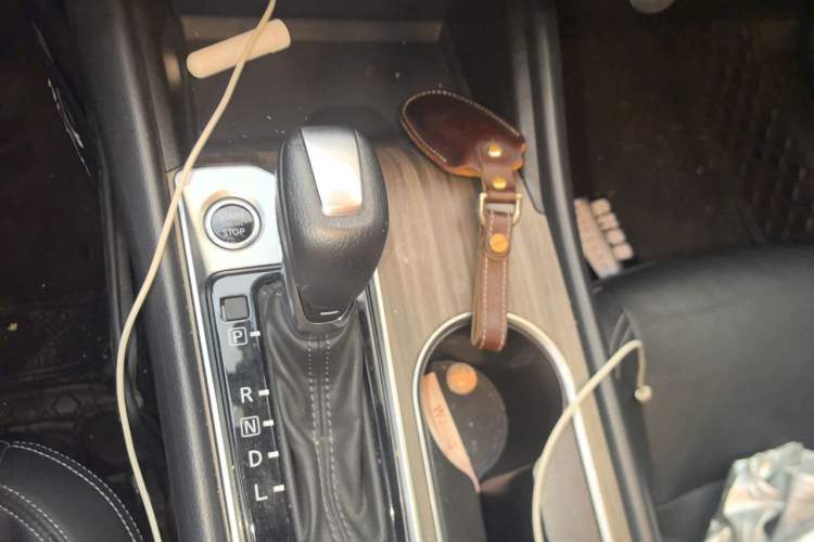 Used Nissan Teana 2021 2.0L XL Comfort Edition Gear Lever