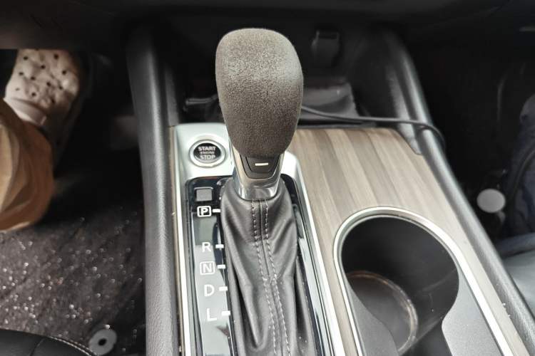 Used Nissan Teana 2021 2.0L XL Comfort Edition Gear Lever