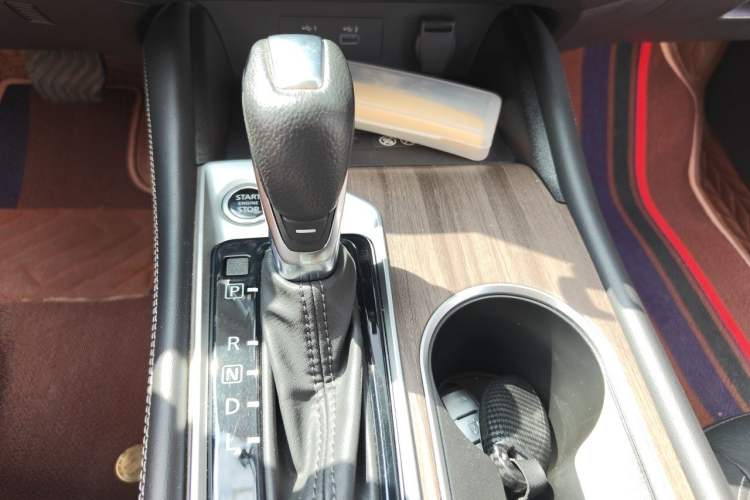 Used Nissan Teana 2021 2.0L XL Upper AD1 Smart Drive & Navigation Edition Gear Lever