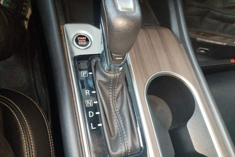 Used Nissan Teana 2021 2.0L XL Comfort Edition Gear Lever