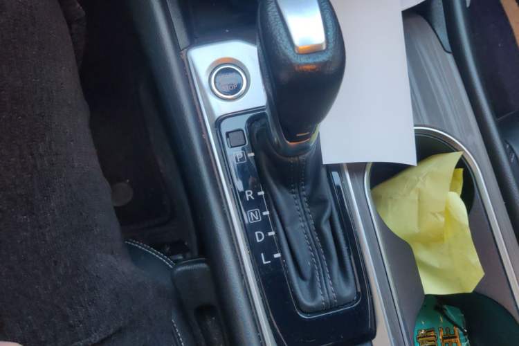 Used Nissan Teana 2021 2.0L XL Comfort Edition Gear Lever