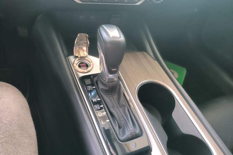 Used Nissan Teana 2021 2.0L XL Comfort Edition Gear Lever