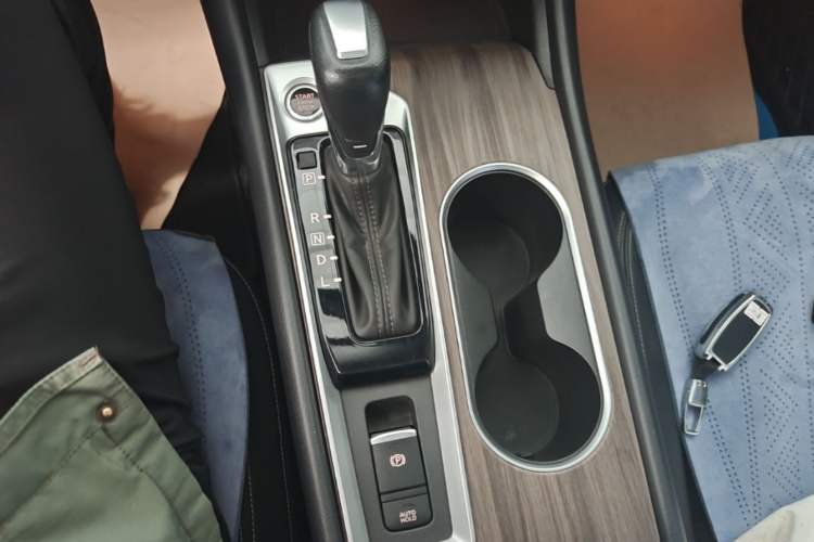 Used Nissan Teana 2021 2.0L XL Comfort Edition Gear Lever