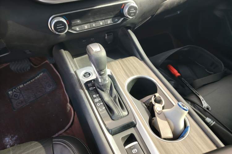 Used Nissan Teana 2021 2.0L XL Comfort Edition Gear Lever