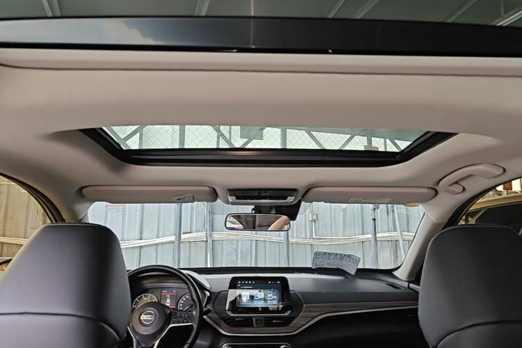 Used Nissan Teana 2021 2.0L XL Comfort Edition Headliner