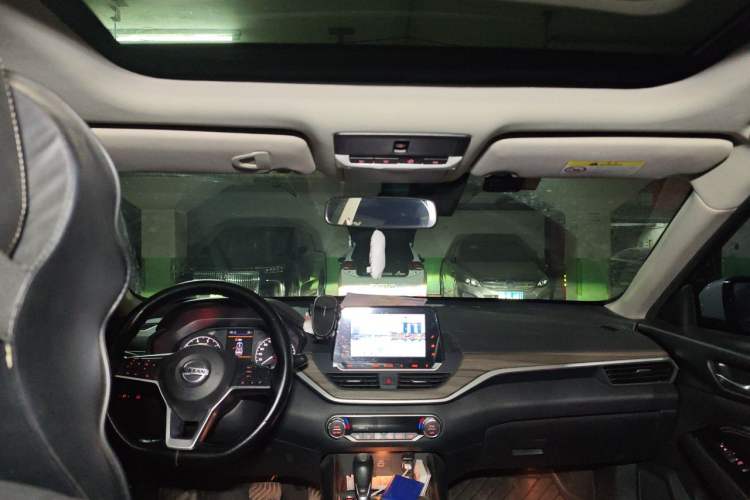 Used Nissan Teana 2021 2.0L XL Comfort Edition Headliner