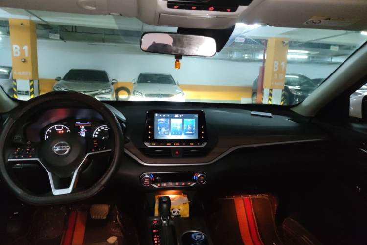 Used Nissan Teana 2021 2.0L XL Comfort Edition Headliner