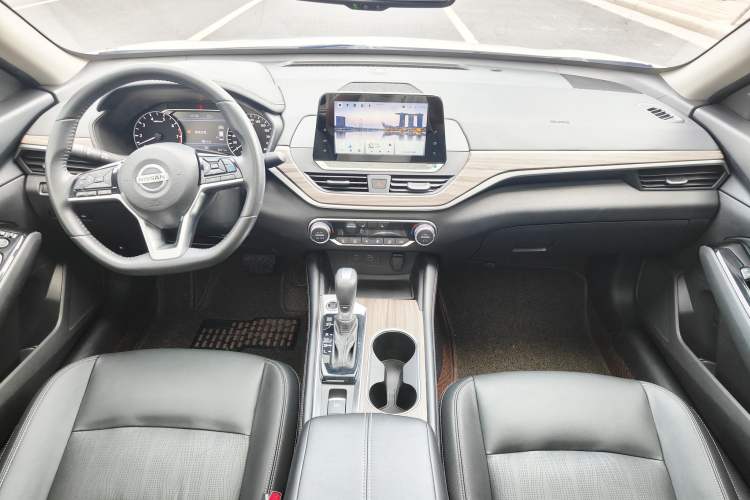 Used Nissan Teana 2021 2.0L XL Upper AD1 Smart Drive & Navigation Edition Interior 1