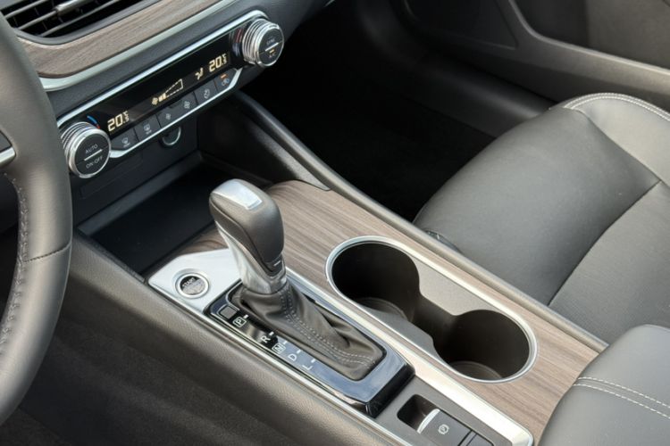 Used Nissan Teana 2021 2.0L XL Comfort Edition Interior 10