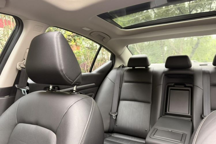Used Nissan Teana 2021 2.0L XL Comfort Edition Interior 10