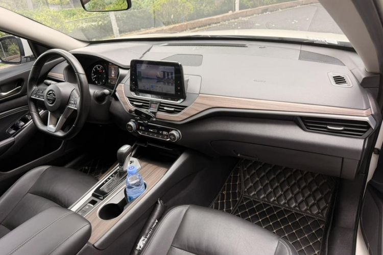 Used Nissan Teana 2021 2.0L XL Comfort Edition Interior 11