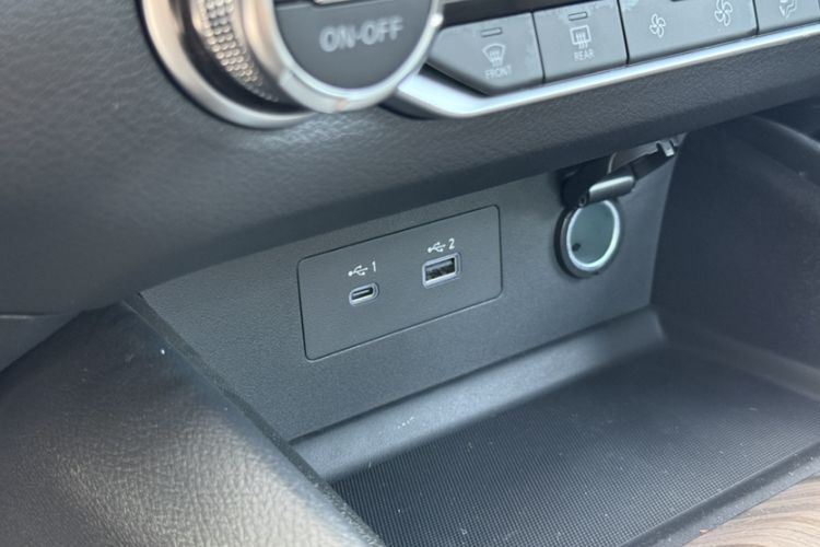 Used Nissan Teana 2021 2.0L XL Comfort Edition Interior 2