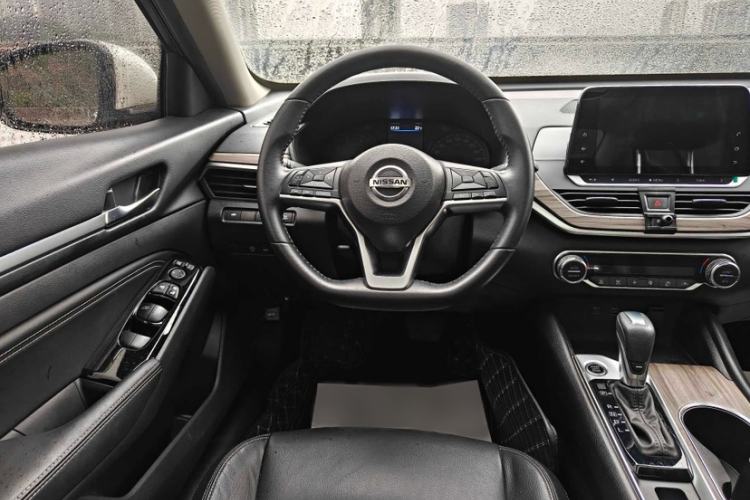 Used Nissan Teana 2021 2.0L XL Comfort Edition Interior 2