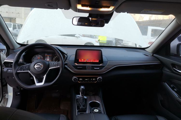 Used Nissan Teana 2021 2.0L XL Comfort Edition Interior 2