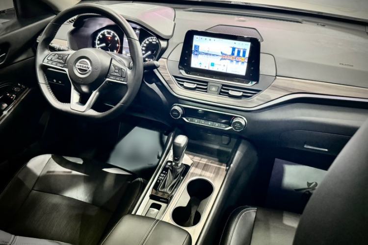 Used Nissan Teana 2021 2.0L XL Comfort Edition Interior 2