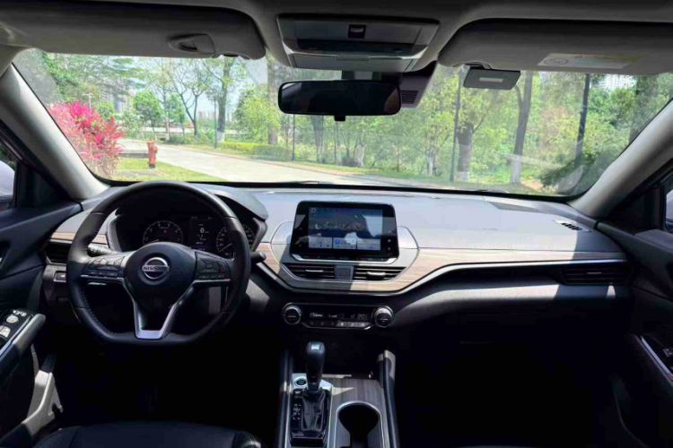 Used Nissan Teana 2021 2.0L XL Comfort Edition Interior 2