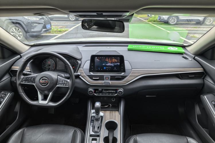 Used Nissan Teana 2021 2.0L XL Comfort Edition Interior 2