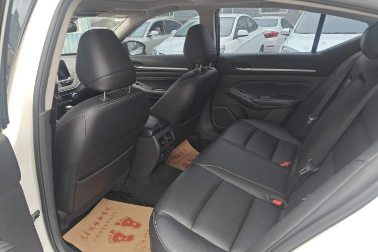 Used Nissan Teana 2021 2.0L XL Comfort Edition Interior 2