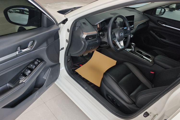 Used Nissan Teana 2021 2.0L XL Comfort Edition Interior 3