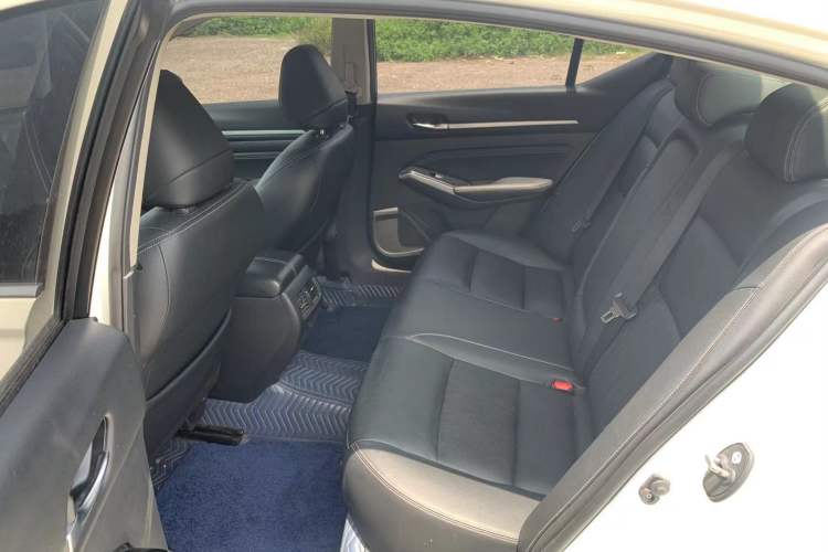 Used Nissan Teana 2021 2.0L XL Comfort Edition Interior 3